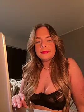 melanieeB online show from March 10, 8:47 pm