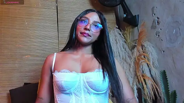 Victoria Gonzalez online show from March 11, 11:27 am