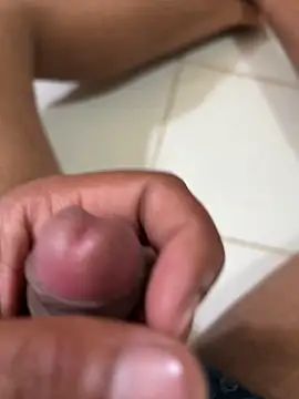 Snapshot of Chotiluli4 chatting on March 19, 7:56 am Chotiluli4 online show from March 19, 7:56 am