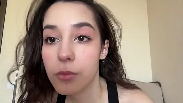 Snapshot of AdeleVelvet chatting on March 17, 10:07 am AdeleVelvet online show from March 17, 10:07 am