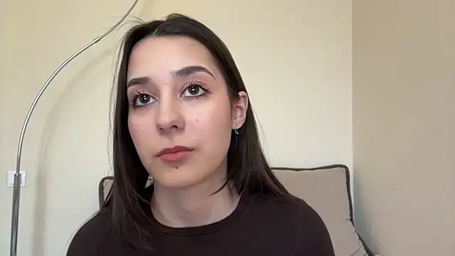 Snapshot of AdeleVelvet chatting on March 27, 2:28 pm AdeleVelvet online show from March 27, 2:28 pm