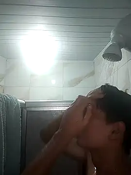 Snapshot of ROCHAIZ chatting on March 9, 1:26 pm ROCHAIZ online show from March 9, 1:26 pm