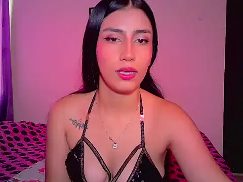 Snapshot of KattySquirtt chatting on March 9, 2:43 pm KattySquirtt online show from March 9, 2:43 pm
