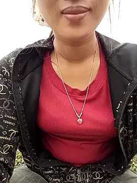 Snapshot of Rosie-LoveU chatting on March 26, 2:39 am Rosie-LoveU online show from March 26, 2:39 am