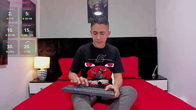 Snapshot of _Alan_Walker_1 chatting on March 9, 3:49 pm Alan Walker 1 online show from March 9, 3:49 pm