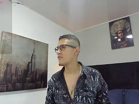 Snapshot of _Alan_Walker_1 chatting on April 6, 2:07 pm Alan Walker 1 online show from April 6, 2:07 pm