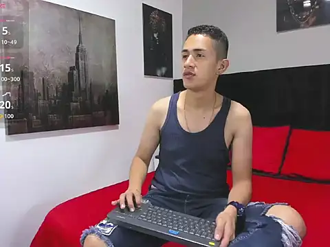 Snapshot of _Alan_Walker_1 chatting on April 11, 2:10 pm Alan Walker 1 online show from April 11, 2:10 pm