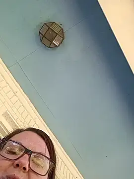 Sluttynoel online show from June 11, 2:26 pm