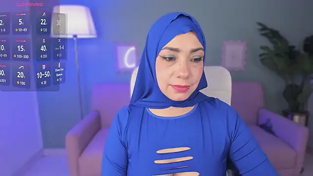 Snapshot of alma_violet chatting on March 15, 11:00 pm alma violet online show from March 15, 11:00 pm