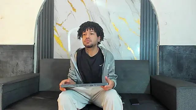 Angelo Blessed online show from May 29, 6:39 pm
