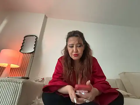 Shylyy25 online show from May 7, 2:11 pm