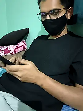 Snapshot of Hunter_9876 chatting on March 28, 6:51 pm Hunter 9876 online show from March 28, 6:51 pm