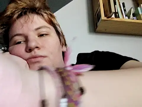 Snapshot of thatcutesubgirlwlw chatting on March 23, 8:07 am thatcutesubgirlwlw online show from March 23, 8:07 am