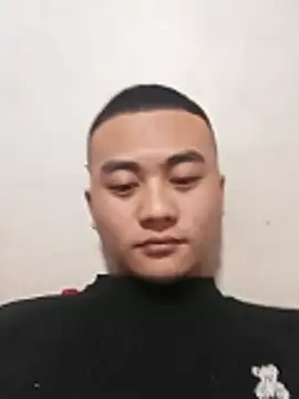 Snapshot of xiaocui06 chatting on March 11, 12:00 pm xiaocui06 online show from March 11, 12:00 pm