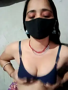 Snapshot of Sexy_Haryanvi_Couple chatting on April 4, 4:15 pm Sexy Haryanvi Couple online show from April 4, 4:15 pm