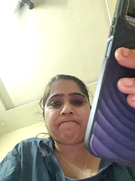 Snapshot of riyasingh9900 chatting on March 10, 4:23 pm riyasingh9900 online show from March 10, 4:23 pm