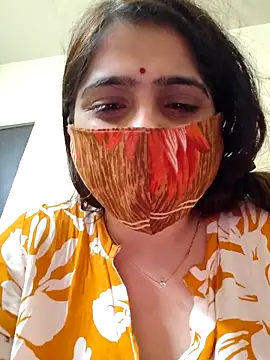 Snapshot of riyasingh9900 chatting on March 12, 10:32 am riyasingh9900 online show from March 12, 10:32 am