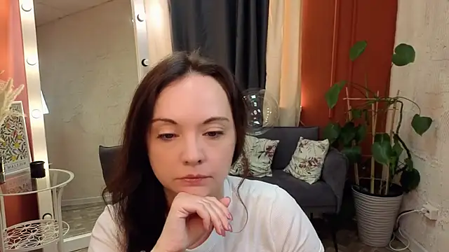 Snapshot of Harmoni_Love chatting on March 17, 4:28 am Harmoni Love online show from March 17, 4:28 am