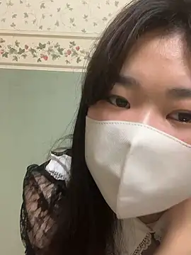 Snapshot of _Saki_ chatting on March 26, 3:17 pm Saki online show from March 26, 3:17 pm