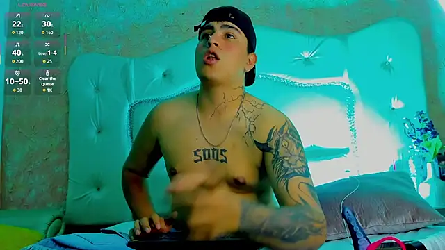 Snapshot of ThomasThundr chatting on March 21, 8:19 am ThomasThundr online show from March 21, 8:19 am