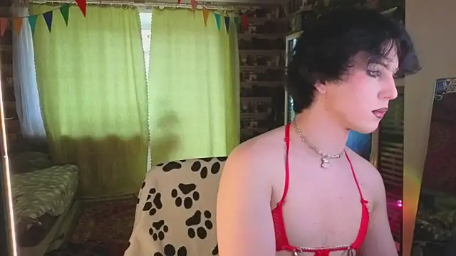 Snapshot of AdrianChill chatting on April 8, 8:47 am AdrianChill online show from April 8, 8:47 am