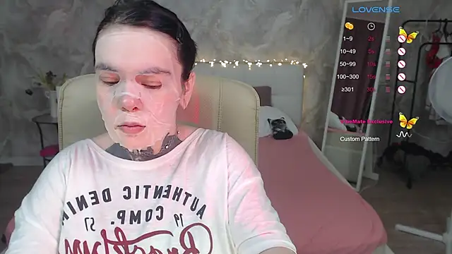 Qwerty Anna Lbo online show from March 20, 4:01 pm