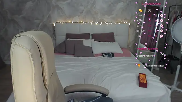 Qwerty Anna Lbo online show from March 24, 2:16 am