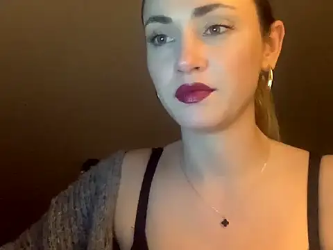 Snapshot of ScarlettSensitive chatting on March 22, 9:07 pm ScarlettSensitive online show from March 22, 9:07 pm