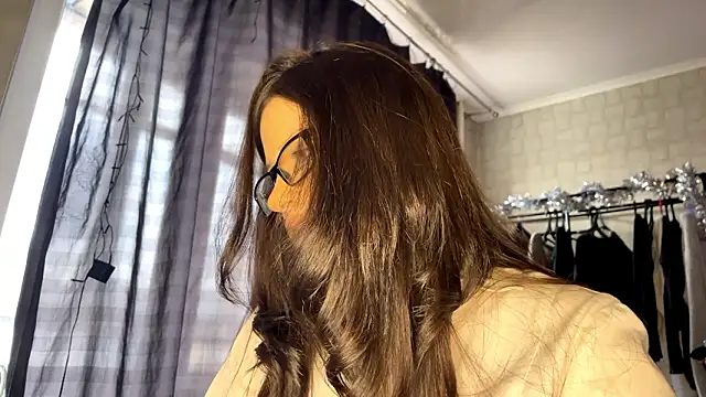 Snapshot of AnnyLadger chatting on March 17, 3:15 pm AnnyLadger online show from March 17, 3:15 pm