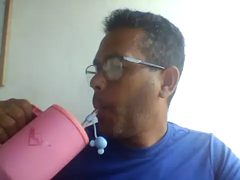 Snapshot of thonyj238 chatting on March 13, 4:02 pm thonyj238 online show from March 13, 4:02 pm