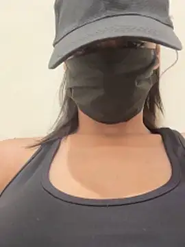 Snapshot of Manpreet057 chatting on March 12, 10:43 am Manpreet057 online show from March 12, 10:43 am