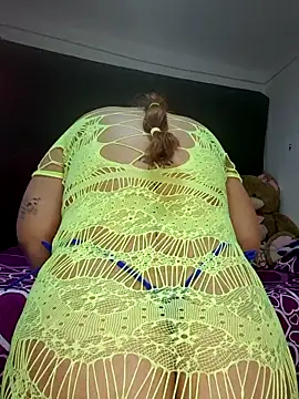 Snapshot of Foxylisaflores chatting on March 21, 2:20 pm Foxylisaflores online show from March 21, 2:20 pm