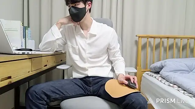 Snapshot of playxh11 chatting on March 28, 2:38 pm playxh11 online show from March 28, 2:38 pm