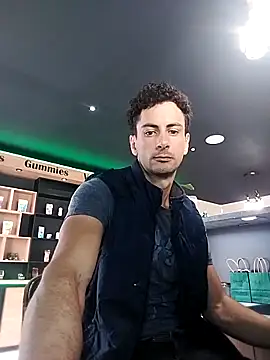 Snapshot of LiL-DRapXXX chatting on April 22, 12:50 pm LiL-DRapXXX online show from April 22, 12:50 pm