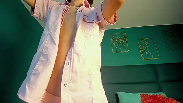 Snapshot of willturneer chatting on March 22, 4:49 am willturneer online show from March 22, 4:49 am