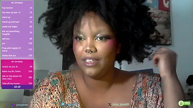 Snapshot of juicy_janet chatting on March 18, 6:22 pm juicy janet online show from March 18, 6:22 pm