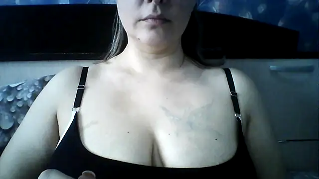 Alisa07qw online show from March 12, 5:02 am