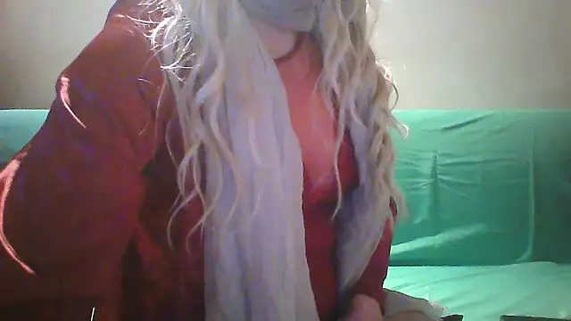 alisondenice online show from March 30, 3:13 pm