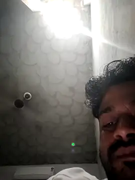 Snapshot of King_night1 chatting on March 28, 10:42 pm King night1 online show from March 28, 10:42 pm