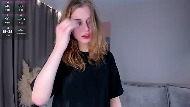 Snapshot of KristinDavis chatting on March 11, 8:53 am KristinDavis online show from March 11, 8:53 am