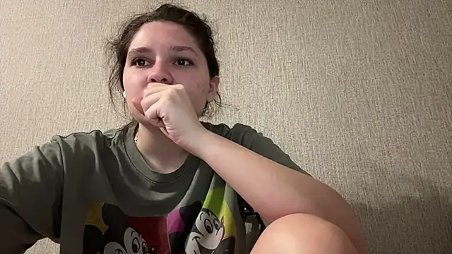 Emmiebutwihu online show from March 25, 9:04 am