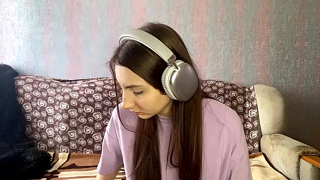 Snapshot of AlisaBloom chatting on March 14, 10:10 am AlisaBloom online show from March 14, 10:10 am