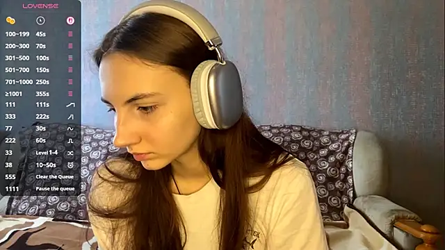 Snapshot of AlisaBloom chatting on March 23, 10:08 am AlisaBloom online show from March 23, 10:08 am