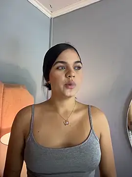 Bella-Ferrer online show from March 12, 6:25 pm