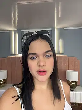 Snapshot of Bella-Ferrer chatting on March 29, 2:39 pm Bella-Ferrer online show from March 29, 2:39 pm