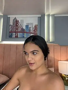 Snapshot of Bella-Ferrer chatting on March 31, 5:24 pm Bella-Ferrer online show from March 31, 5:24 pm