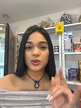 Snapshot of Bella-Ferrer chatting on June 30, 5:14 pm Bella-Ferrer online show from June 30, 5:14 pm