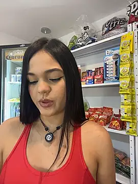 Snapshot of Bella-Ferrer chatting on July 23, 6:17 pm Bella-Ferrer online show from July 23, 6:17 pm