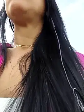 Snapshot of Camillemonroe_ chatting on April 10, 11:59 am Camillemonroe online show from April 10, 11:59 am