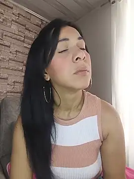 Snapshot of Camillemonroe_ chatting on July 7, 1:15 pm Camillemonroe online show from July 7, 1:15 pm